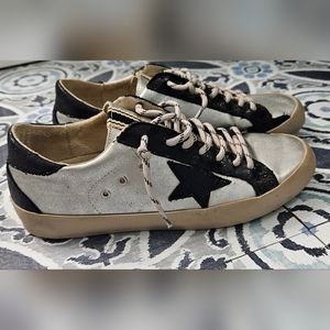 ShuShop Perry Metal Sneakers